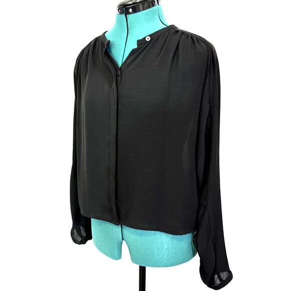 Aritzia‎ Babaton Women's Black Collarless Button Down Blouse Cropped Small - Picture 3 of 9